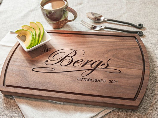Personalized Wooden Chopping Board – Custom Engraved Kitchen Gift